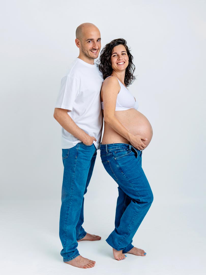 Sesión de embarazo en estudio Tarragona