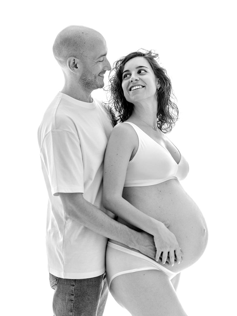 Sesión de embarazo en estudio Tarragona