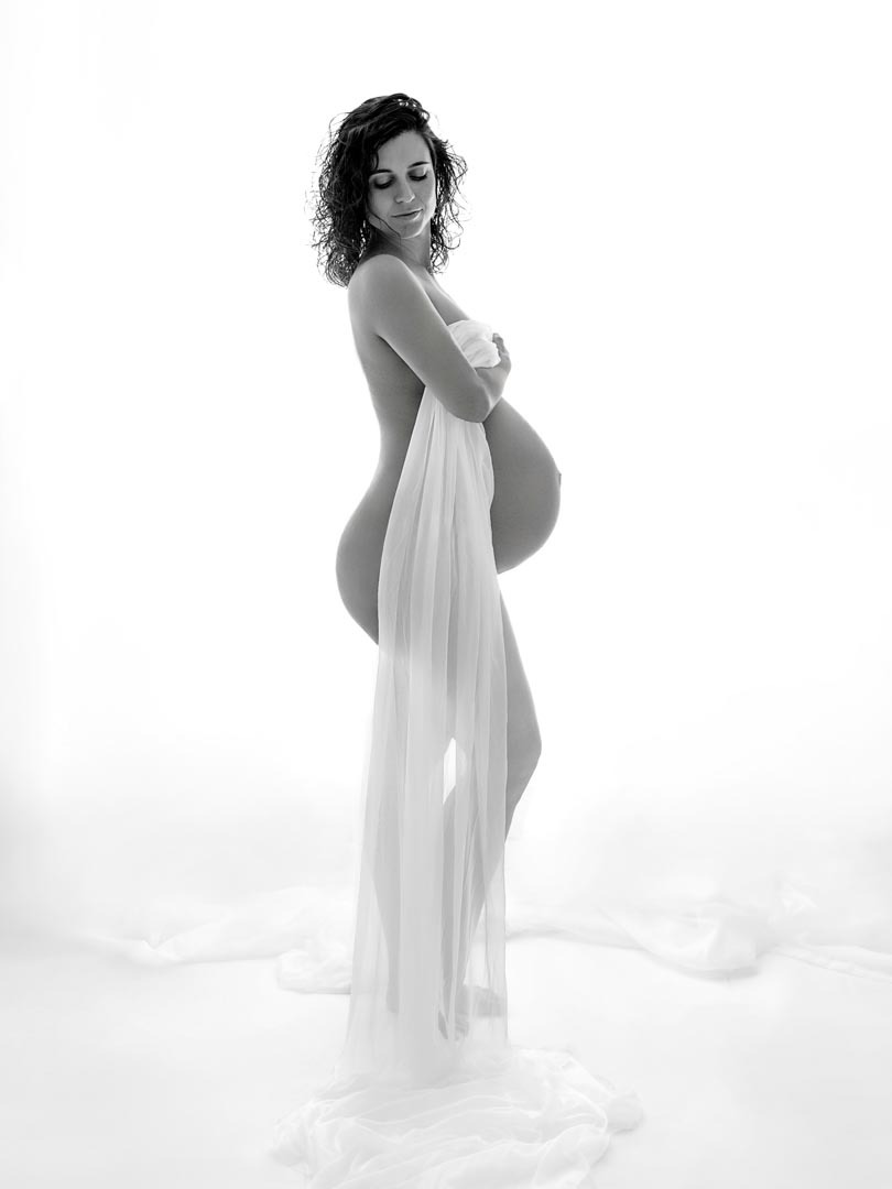 Sesión de embarazo en estudio Tarragona